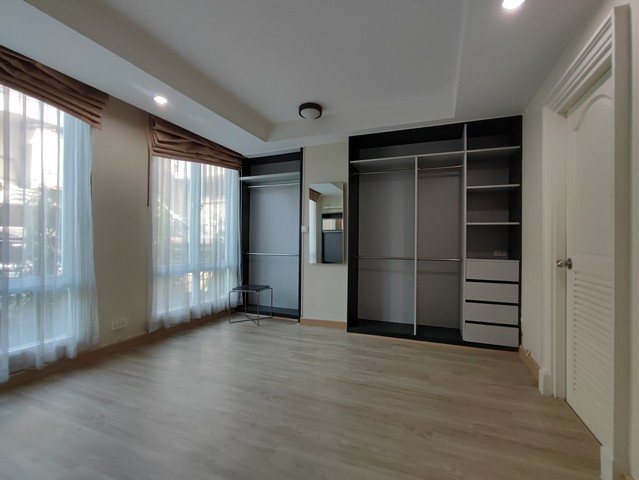 For Sale Symphony Sukhumvit คอนโดซิมโฟนี่สุขุมวิท ติด BTS บางจาก 0 เมตร สะดวกมาก