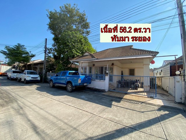 ขายบ้านเดี่ยว 56.2 ตร.วา หมู่บ้านกัลปพฤกษ์รีเจ้นท์ ติดถนนทางหลวง 36 ใกล้ห้าง Central และ Big C ต.ทับมา อ.เมืองระยอง